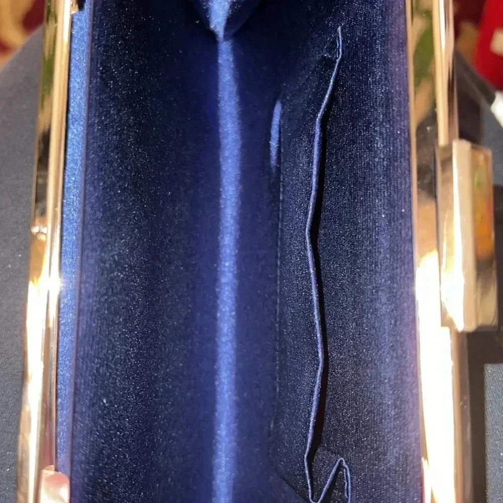Midnight Blue Women’s Wave Pleated Silver Tone Evening Clutch Bag Purse - Picture 5 of 15